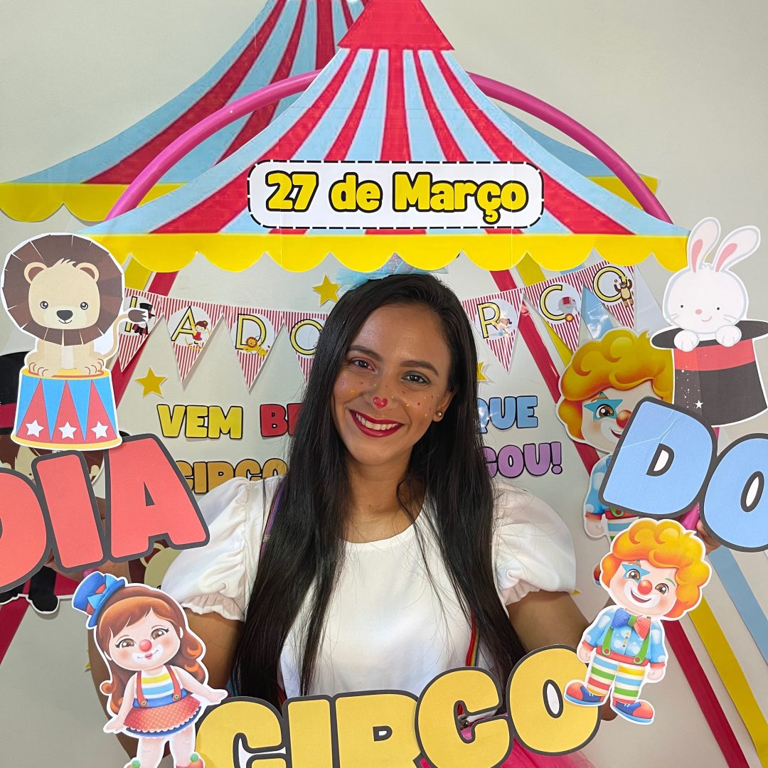 Combo Painel + Moldura para fotos dia do circo