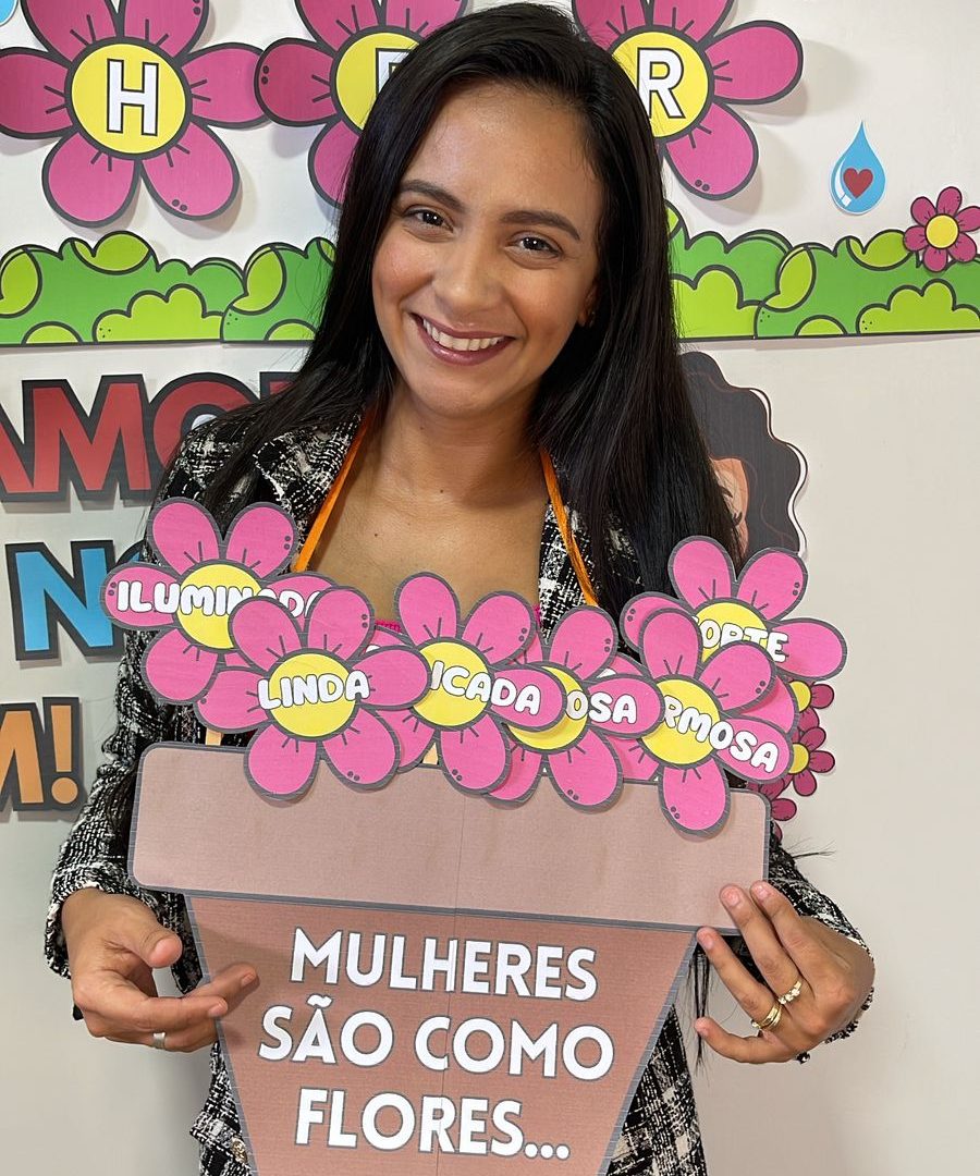 Poema interativo : Mulheres são como Flores...